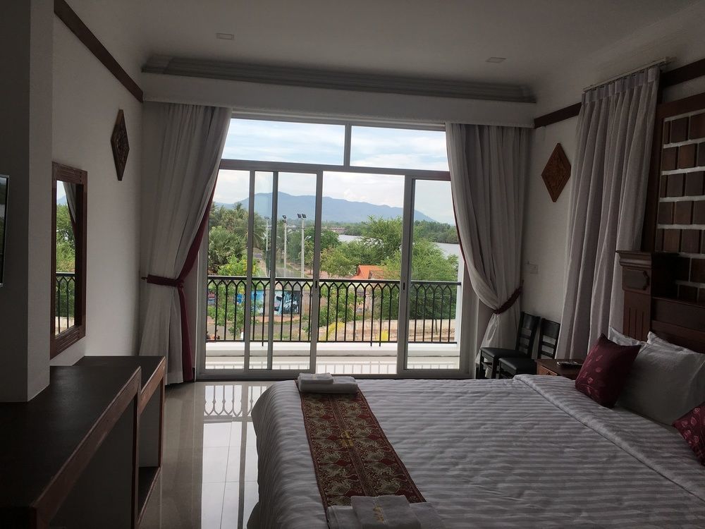 Отель Kampot View Boutique Экстерьер фото