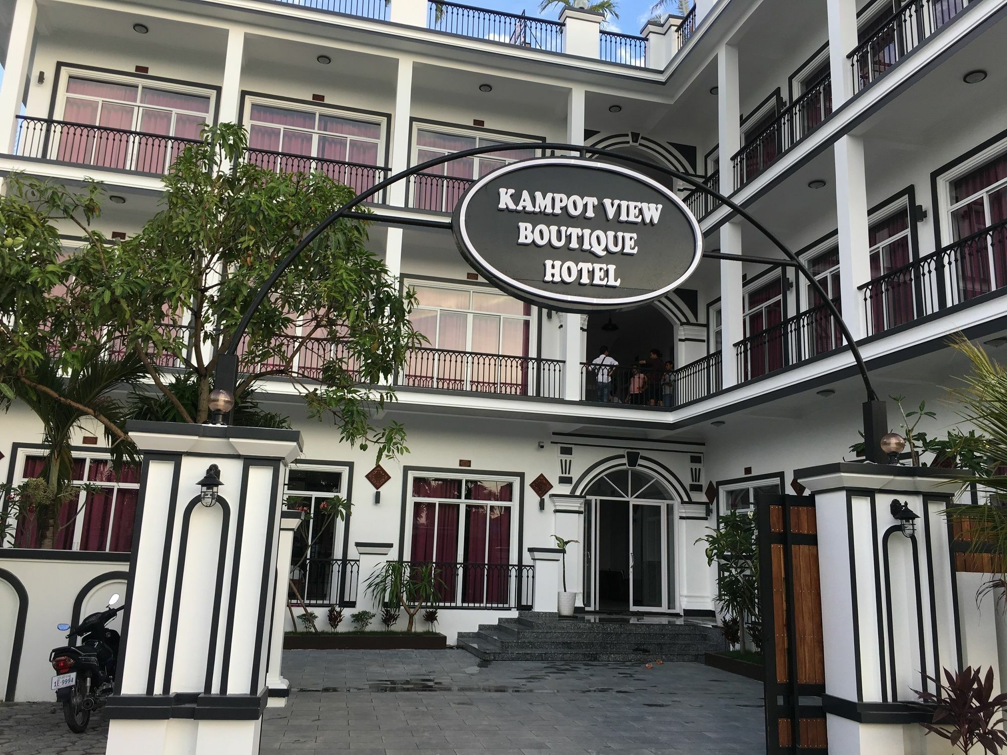 Отель Kampot View Boutique Экстерьер фото